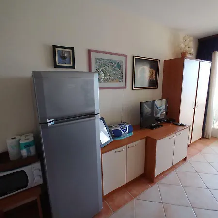 Studio Tomy Apartment
